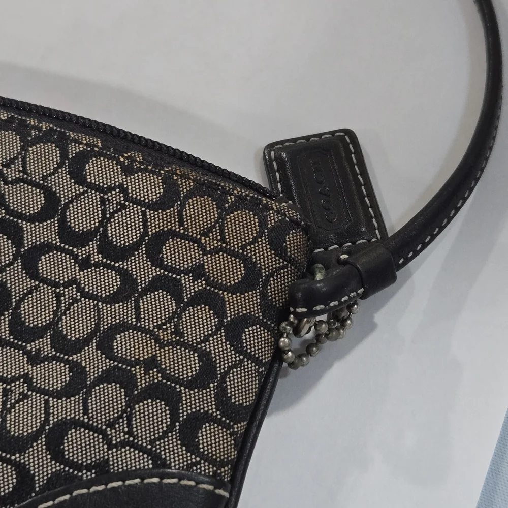 COACH Black and Gray Patterned Wristlet 6.5x4